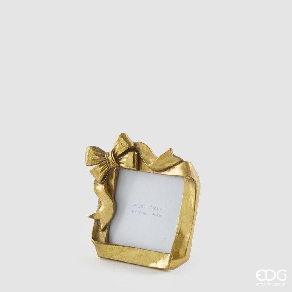 EDG CORNICE Portafoto con Fiocco Oro Scuro H 15,5 L 15 EDG CORNICE Portafoto con Fiocco Oro Scuro H 15,5 L 15