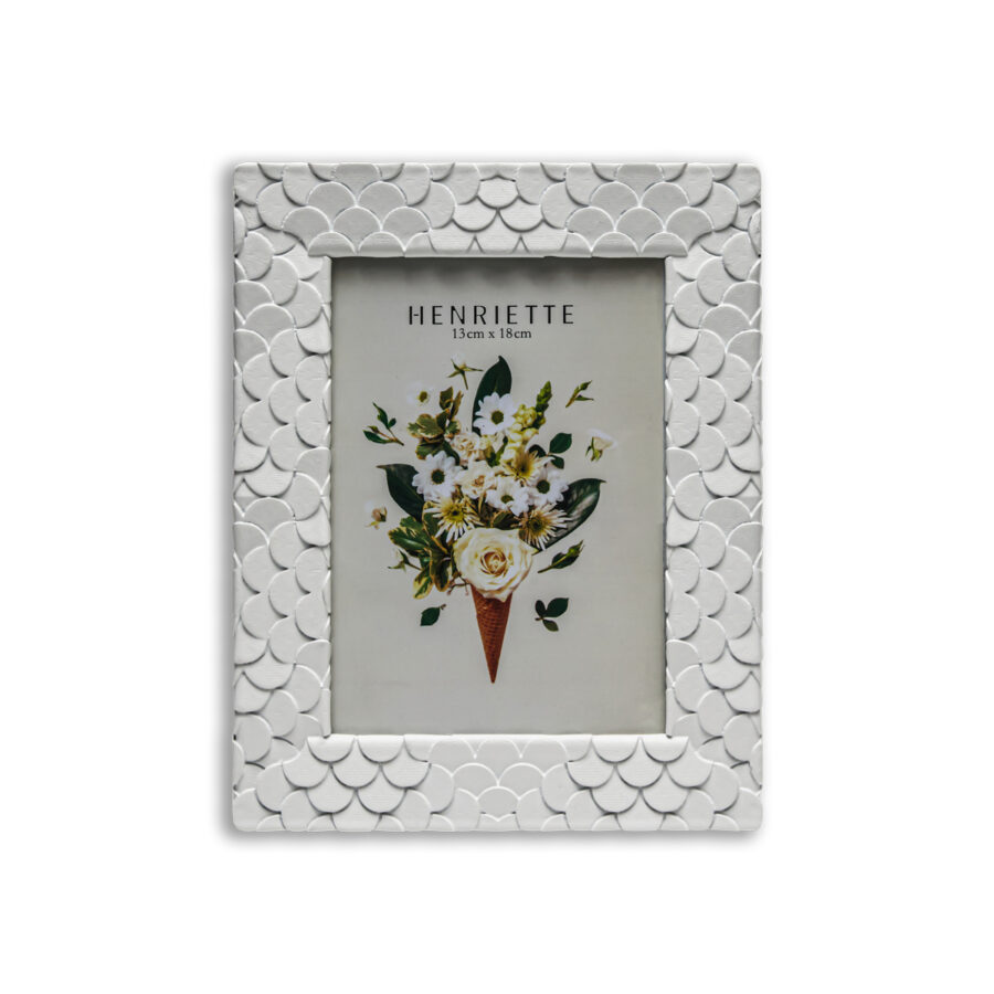 HENRIETTE CORNICE VENTAGLIO BIANCO OSTUNI 19X24 CM